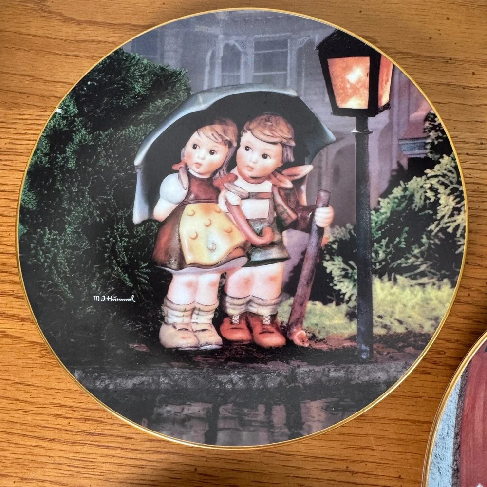 Hummel Little Companions Plate Set of 5 1992 Stormy Weather Surprise